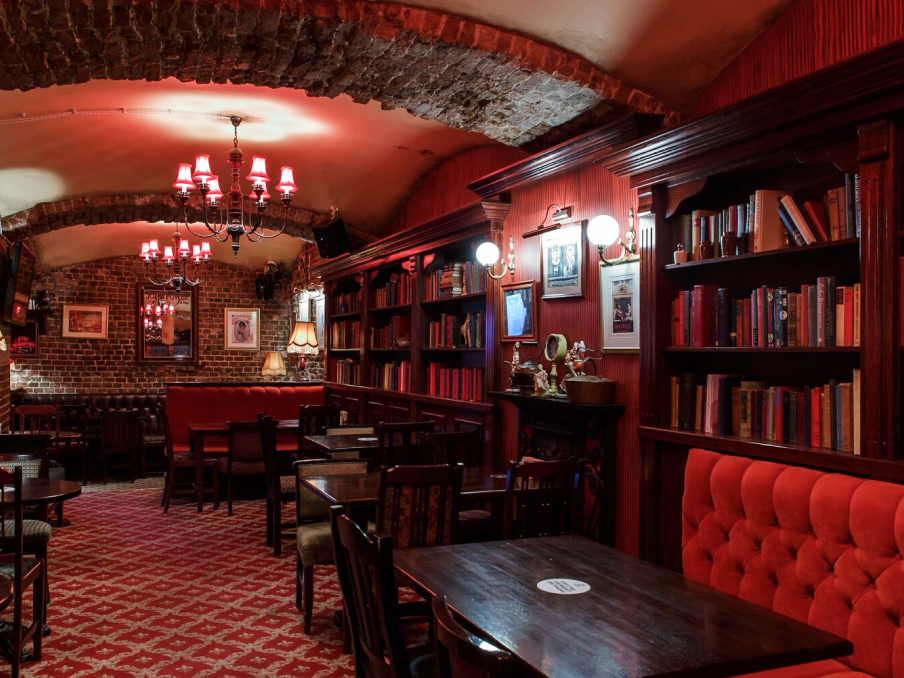 Punch & Judy Pub