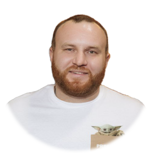 Роман Романив